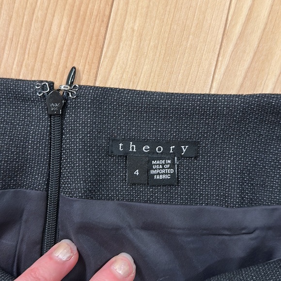 Theory Pencil Skirt - Like New - Picture 2 of 5